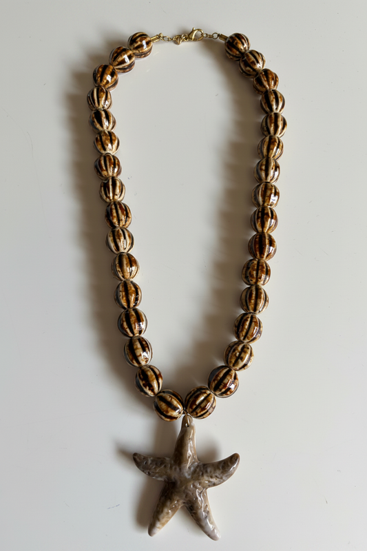 Collar Estrella de Mar fondo blanco vertical